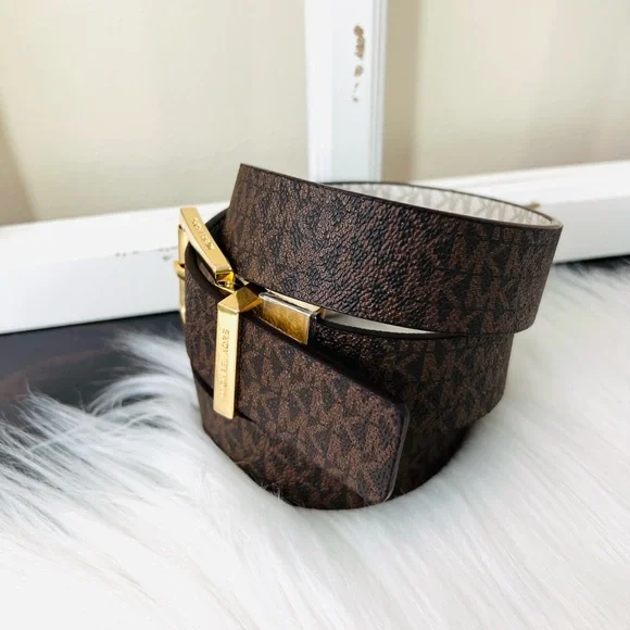 Michael Kors Women’s Twist Reversible Belt Medium - Picture 7 of 11